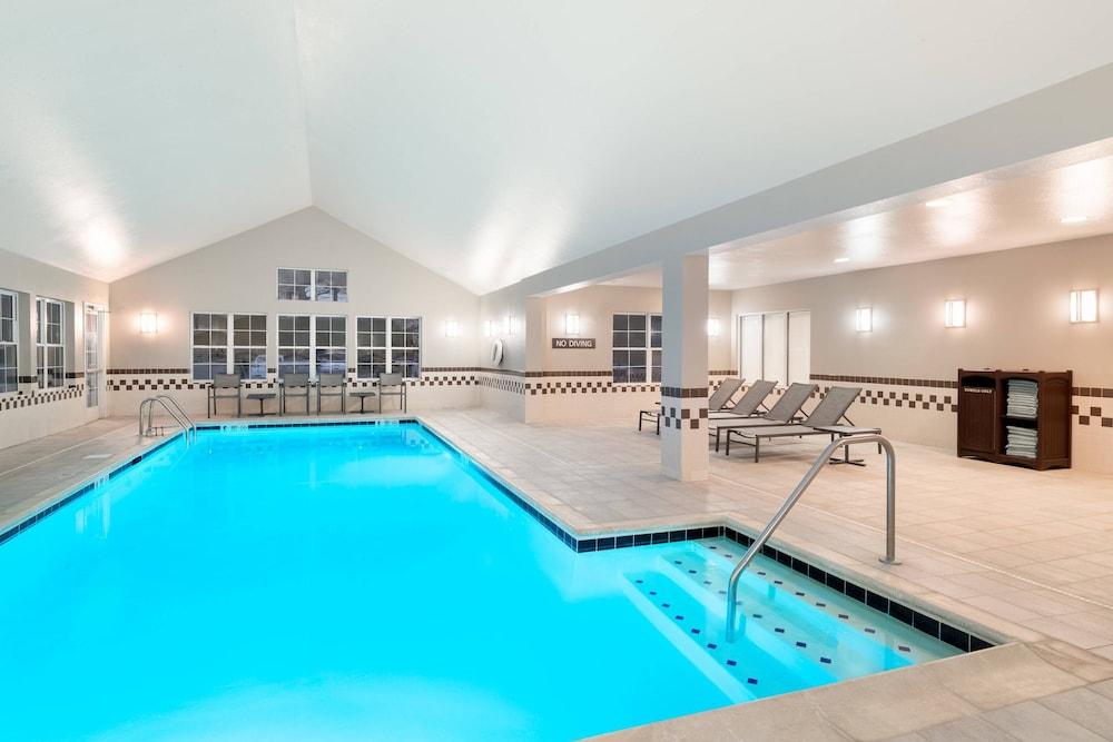 swimming pool spa