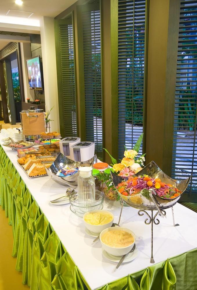 restaurant-cafeteria