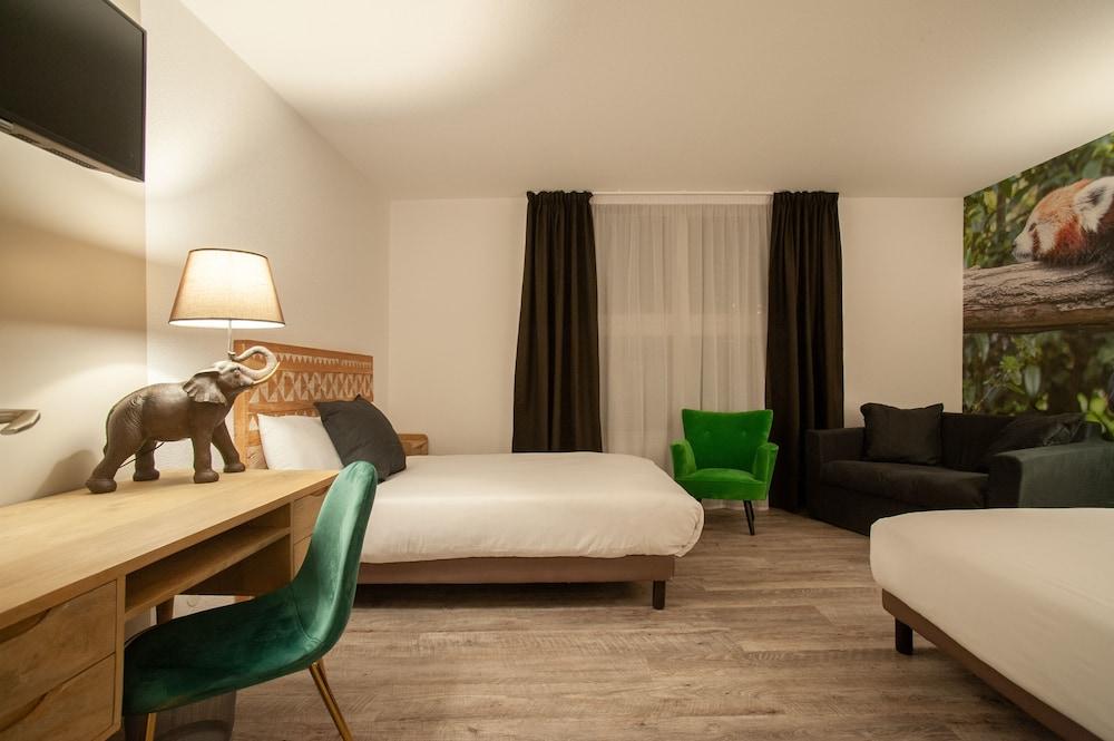 rooms