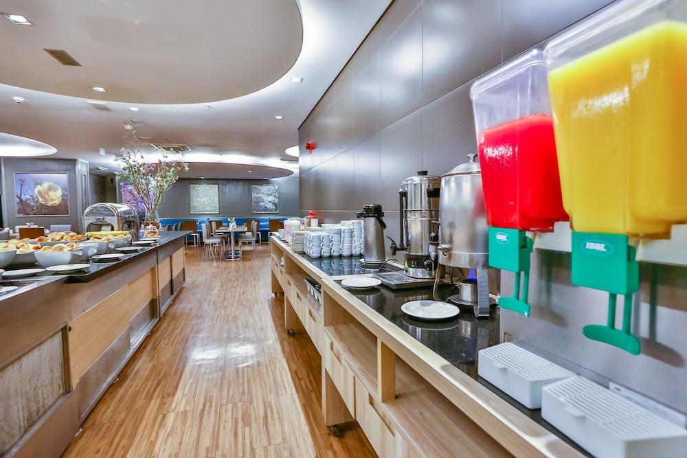 restaurant-cafeteria