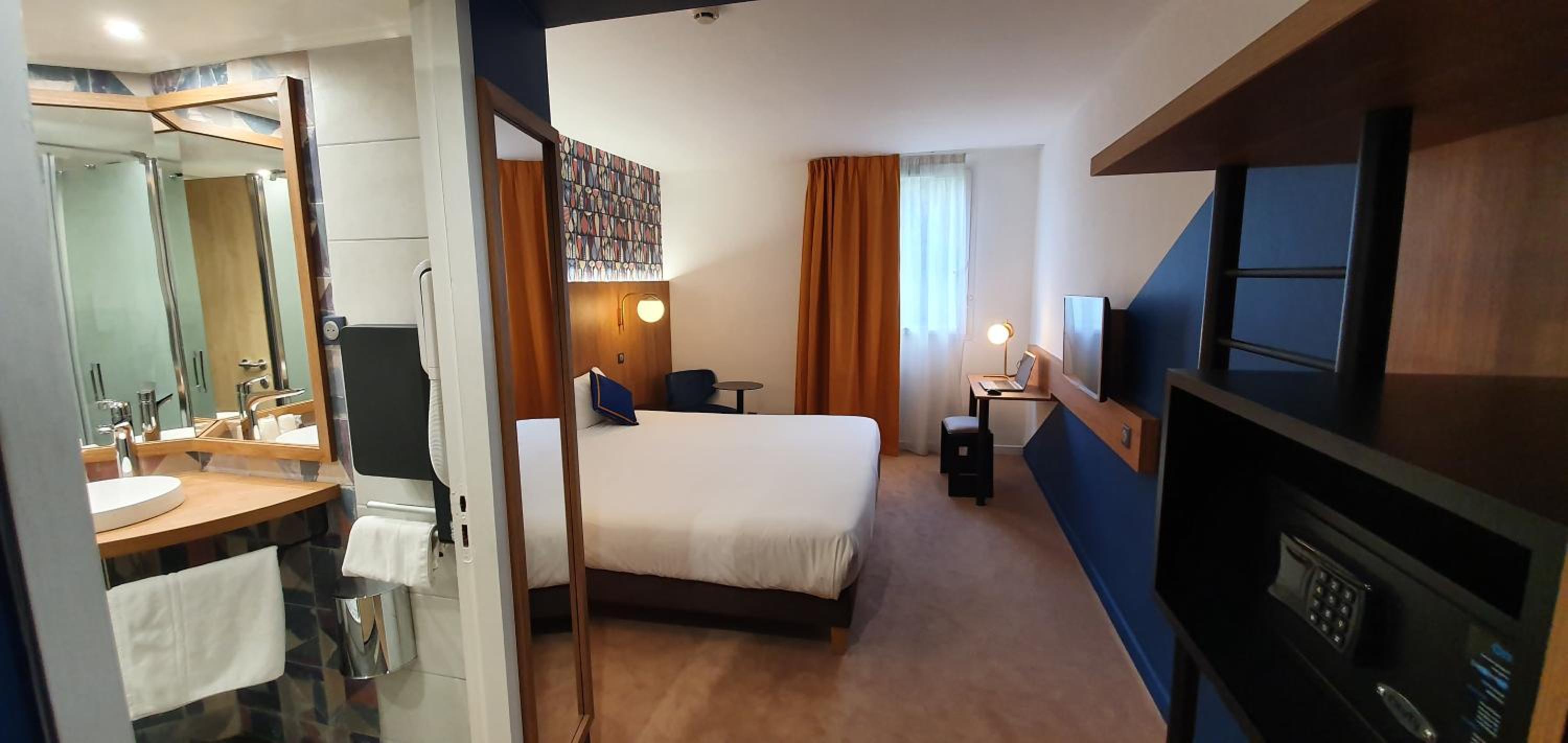 rooms