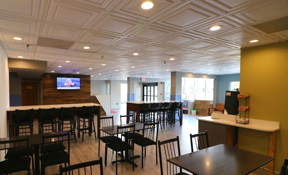 restaurant-cafeteria