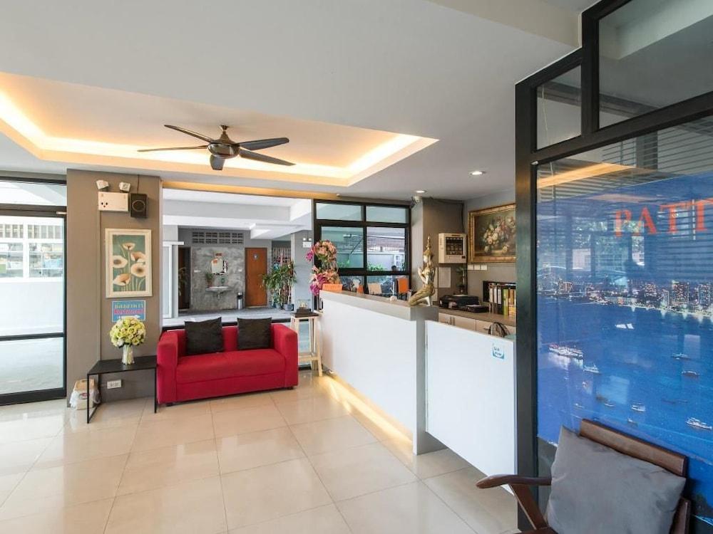 lounge