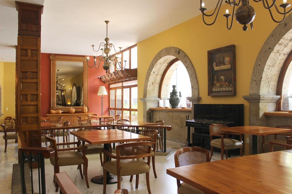 restaurant-cafeteria