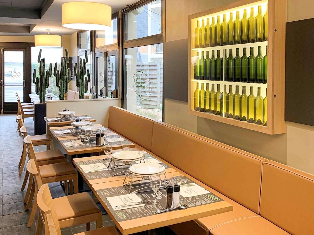 restaurant-cafeteria
