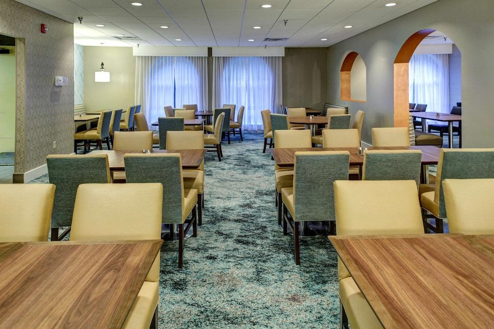 restaurant-cafeteria