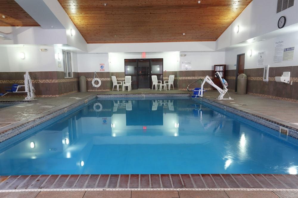 swimming pool spa