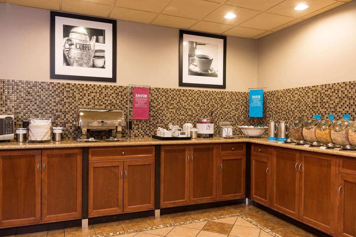 restaurant cafeteria