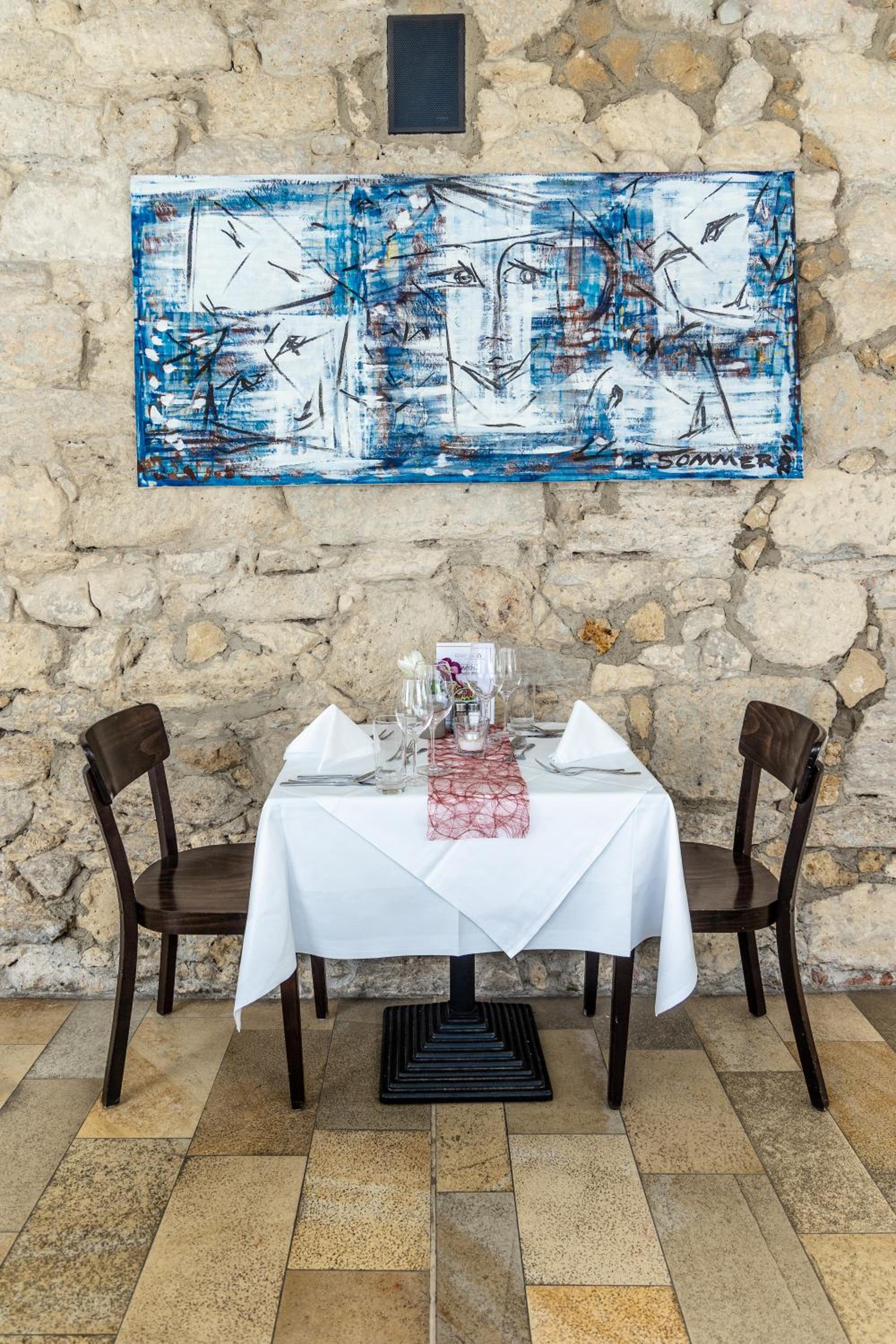 restaurant cafeteria
