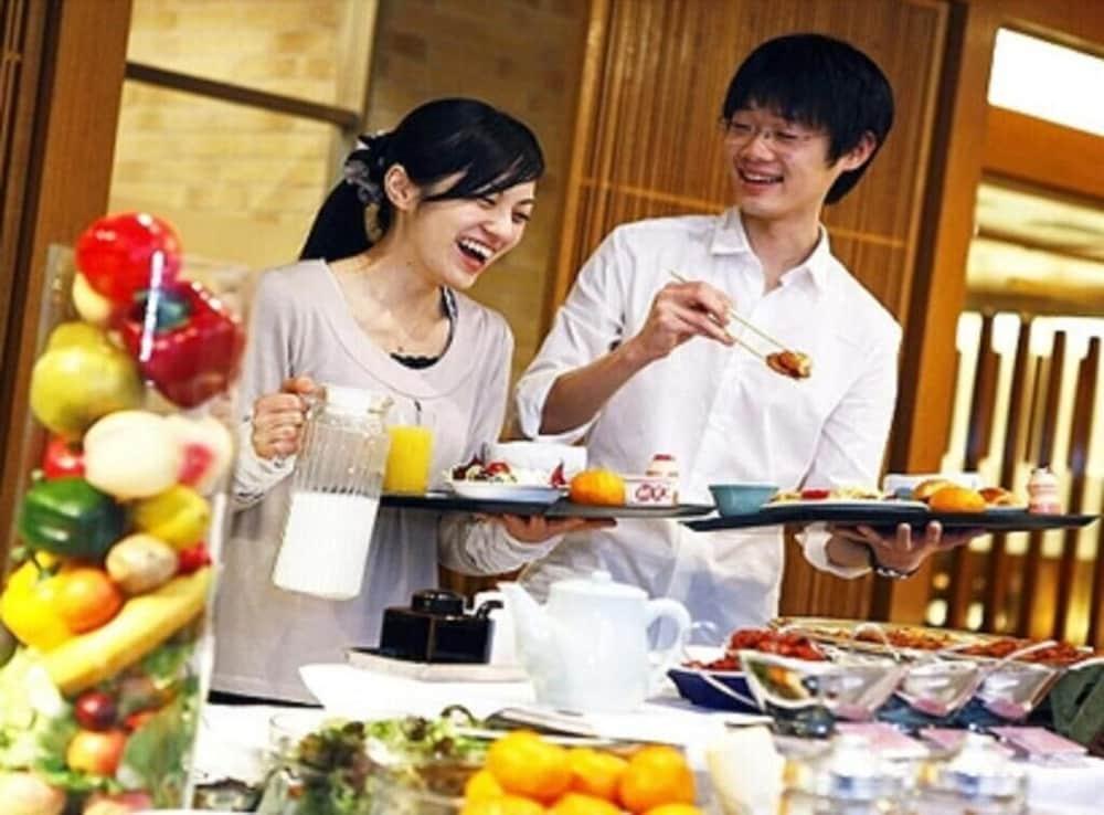 restaurant-cafeteria