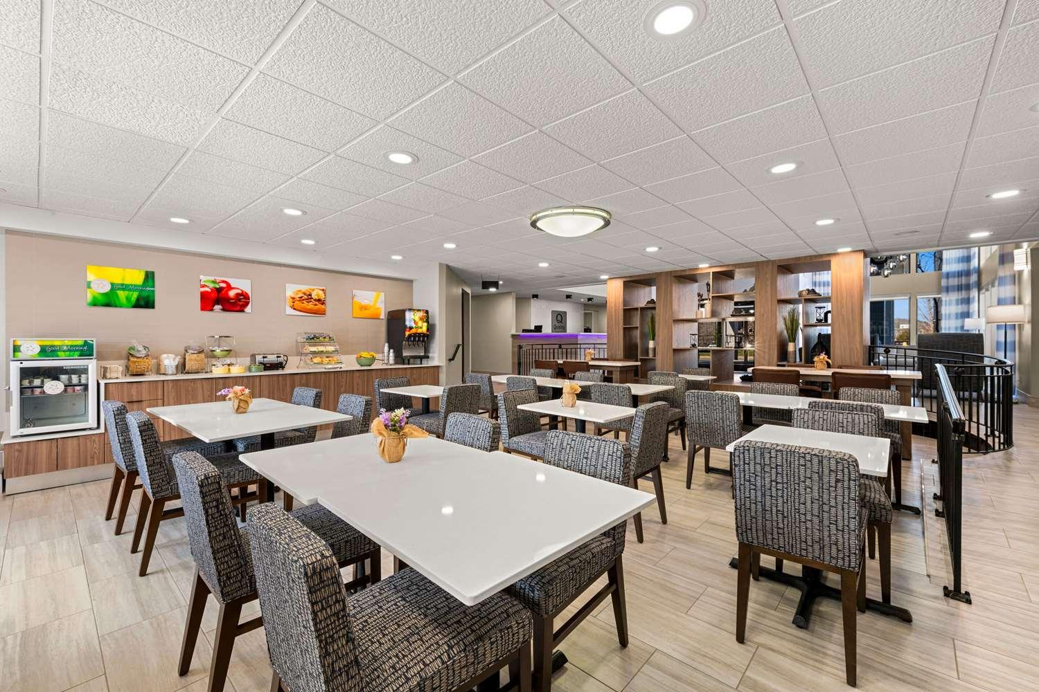 restaurant cafeteria