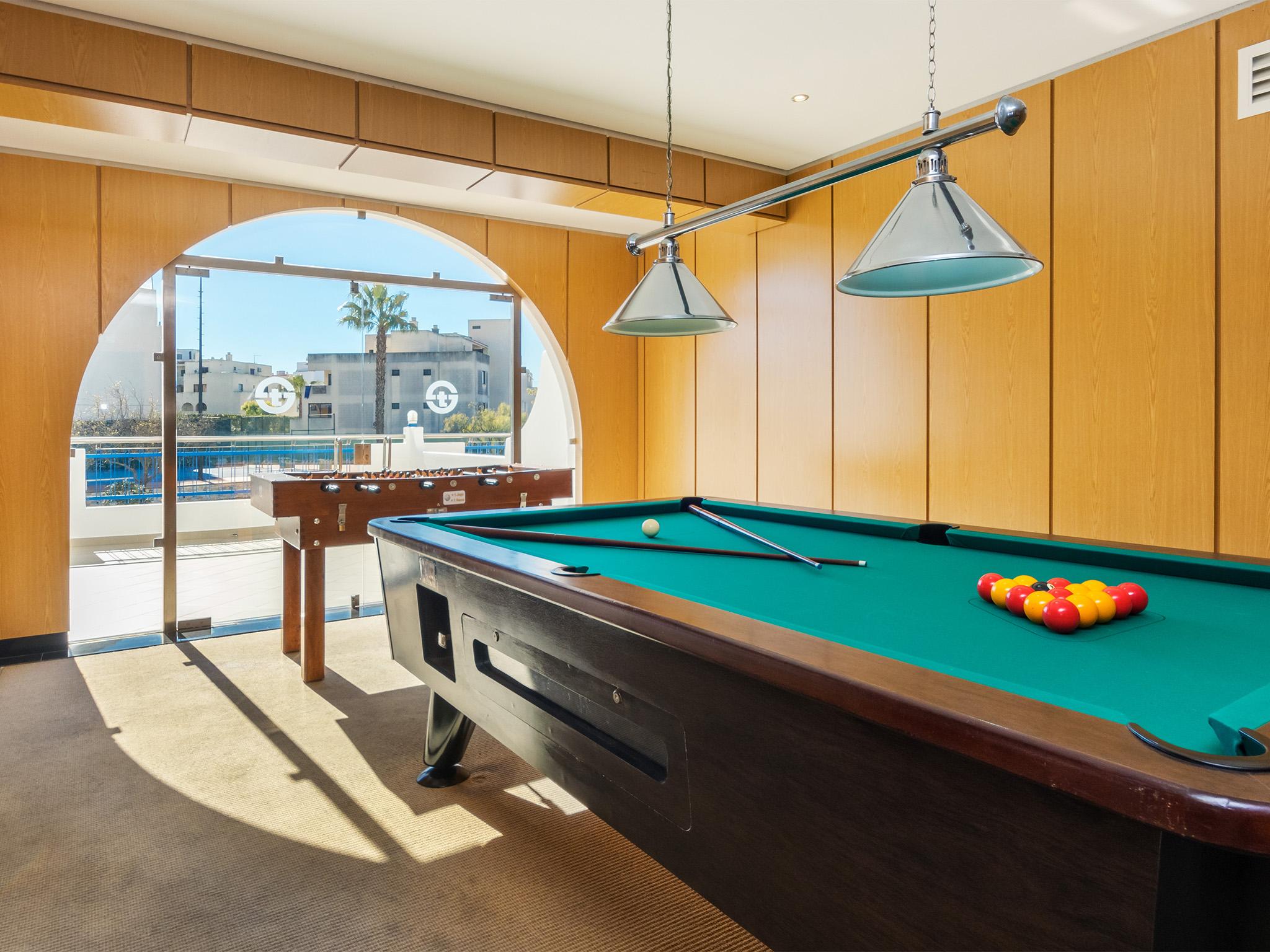 swimming pool spa