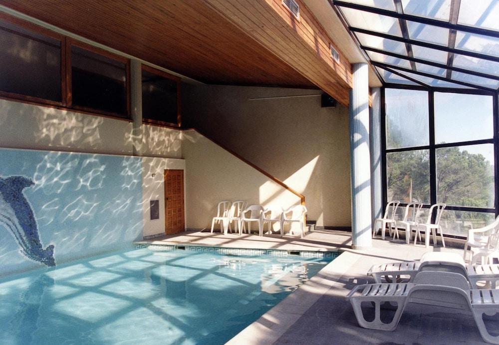 swimming pool spa