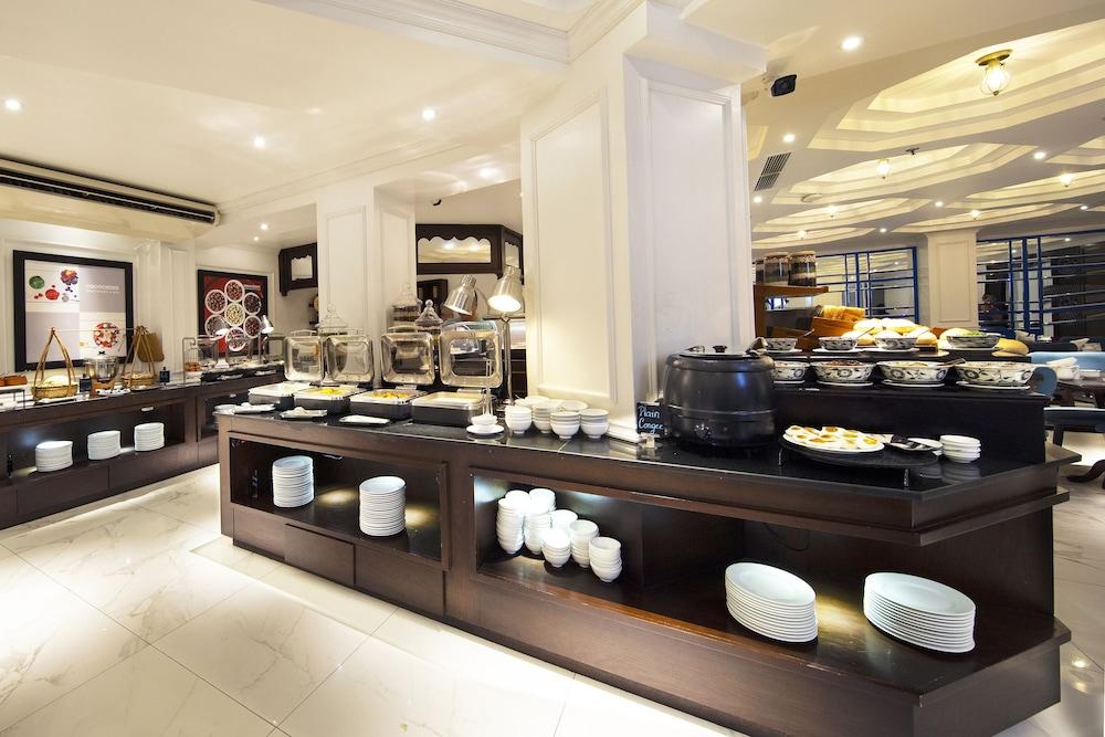 restaurant cafeteria