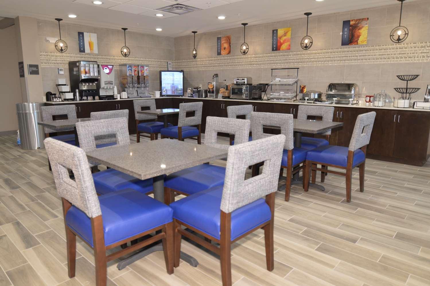 restaurant cafeteria