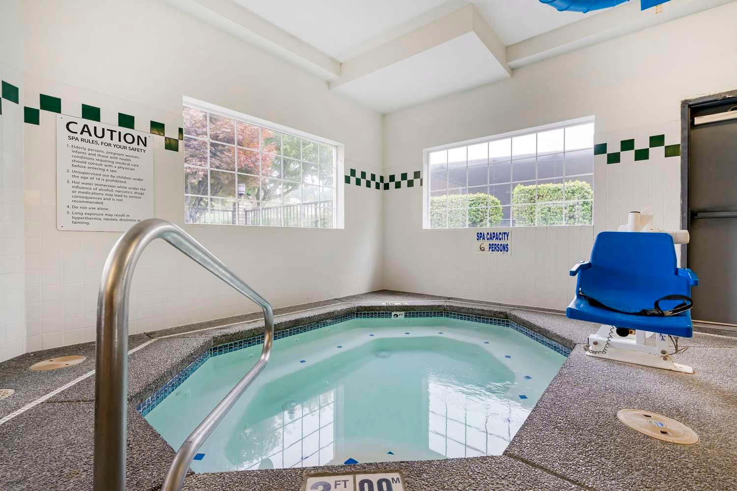 swimming pool spa