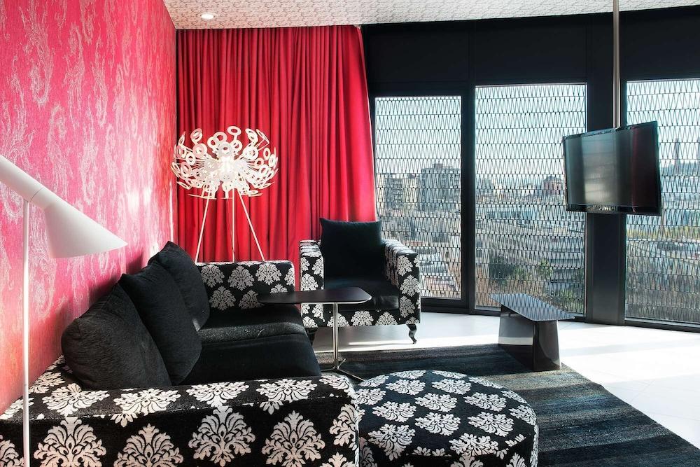 lounge