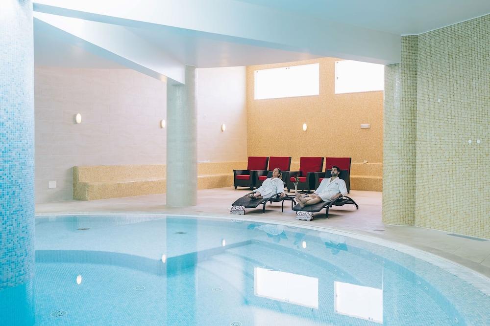 swimming pool spa