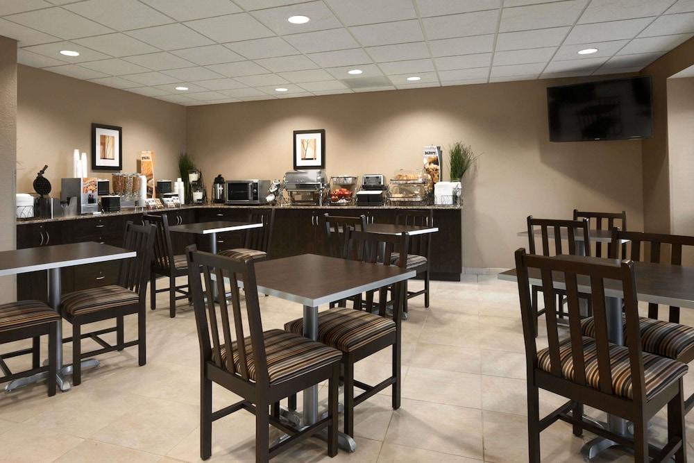 restaurant-cafeteria