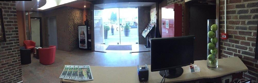 lobby