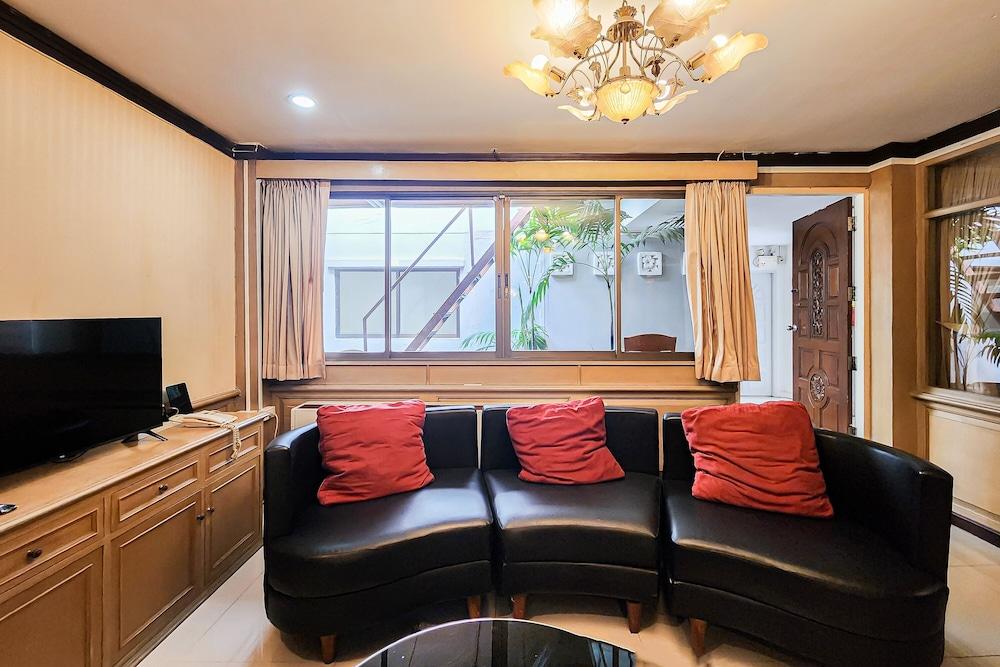 lounge