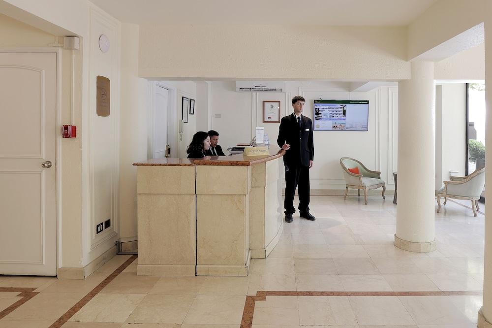lobby