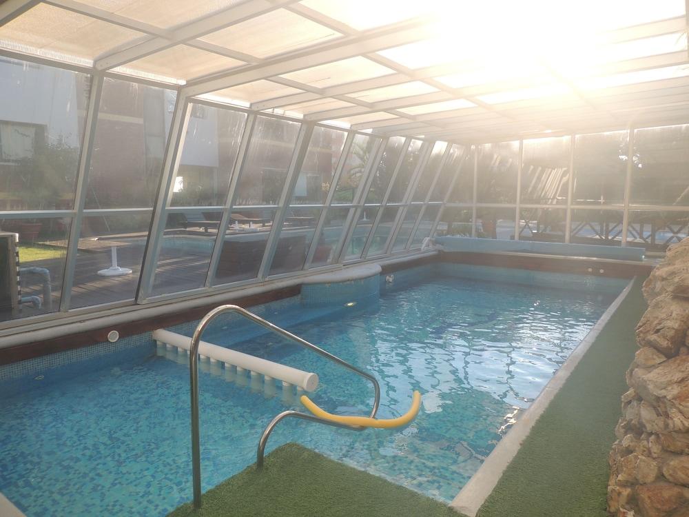 swimming pool spa