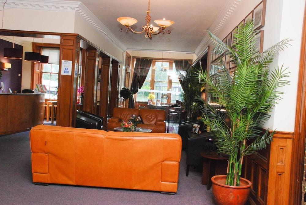 lobby