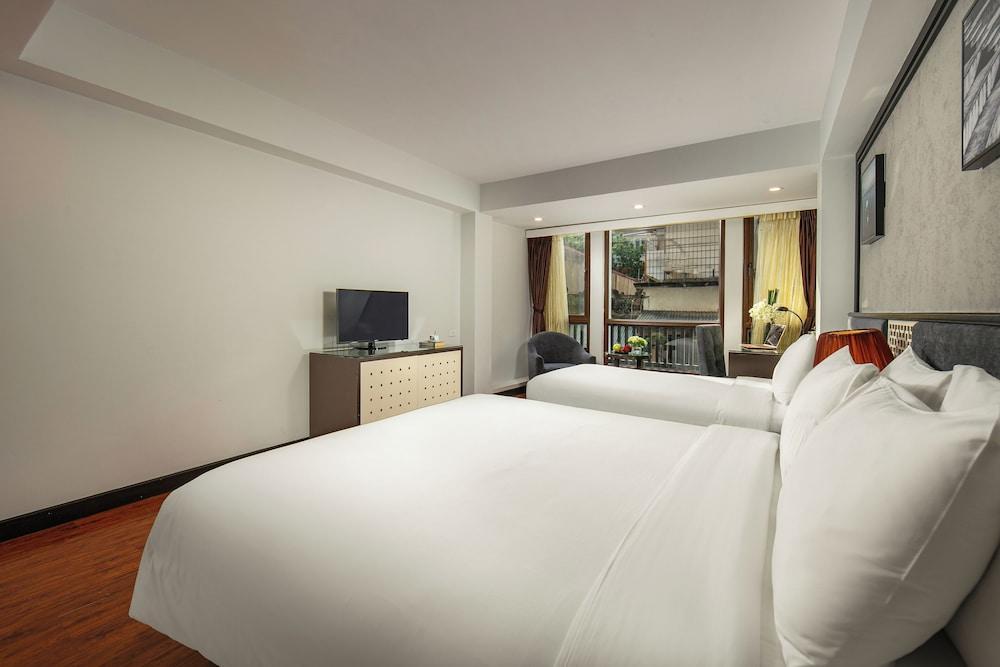 rooms