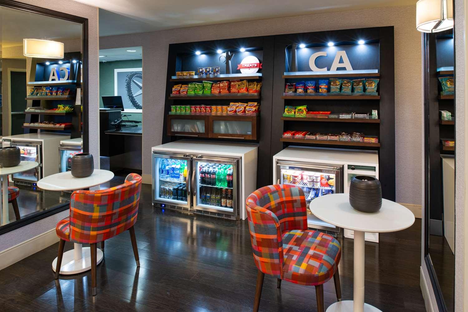 restaurant cafeteria