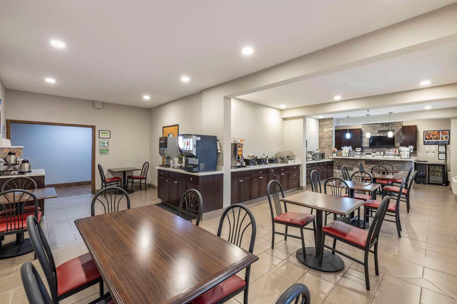 restaurant cafeteria