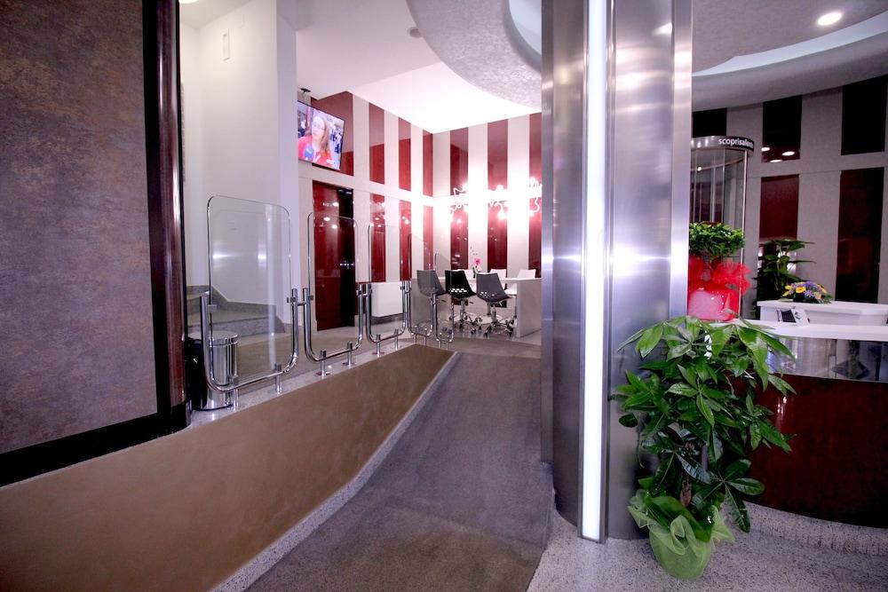 lobby
