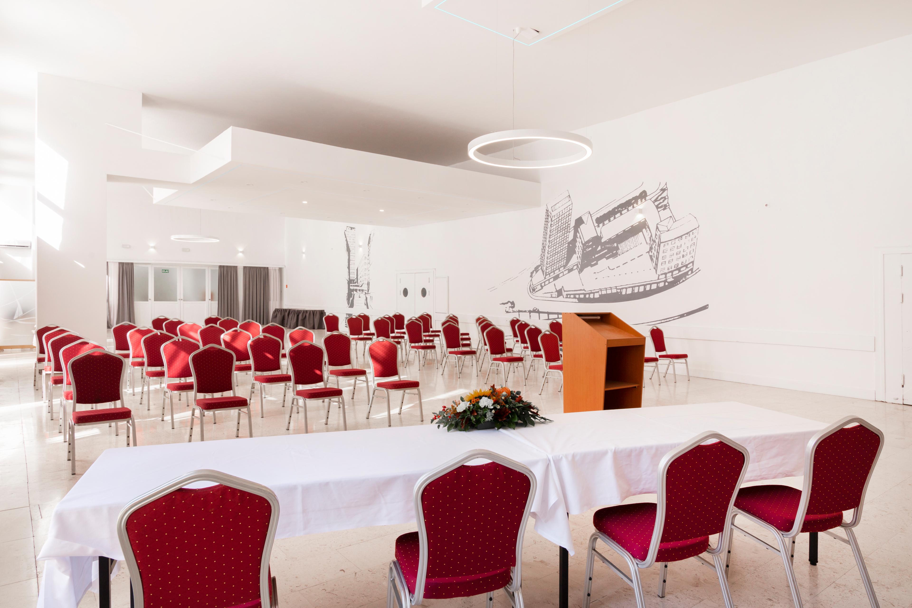 restaurant cafeteria
