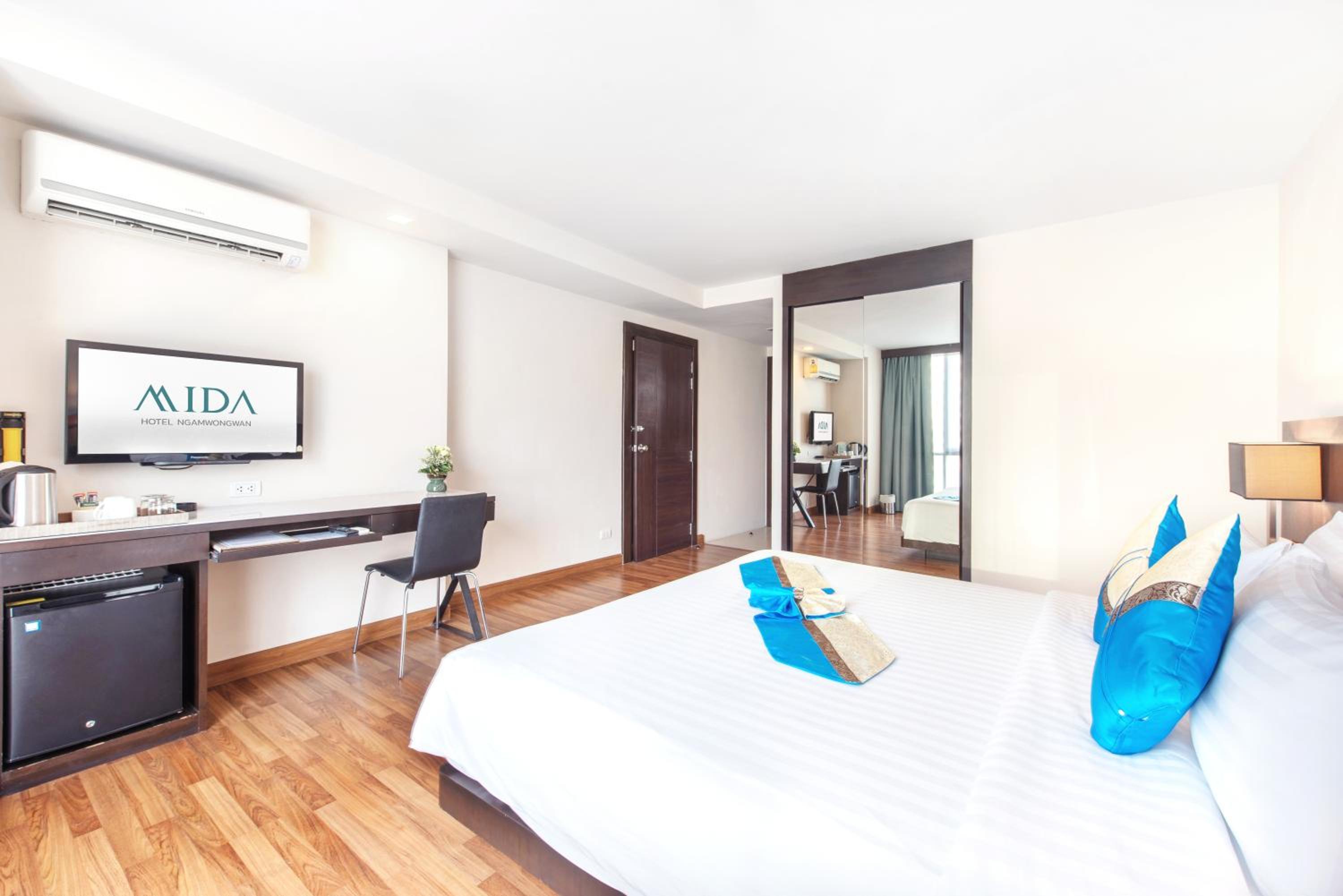 rooms