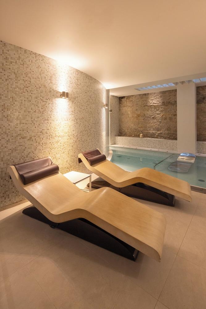 swimming pool spa