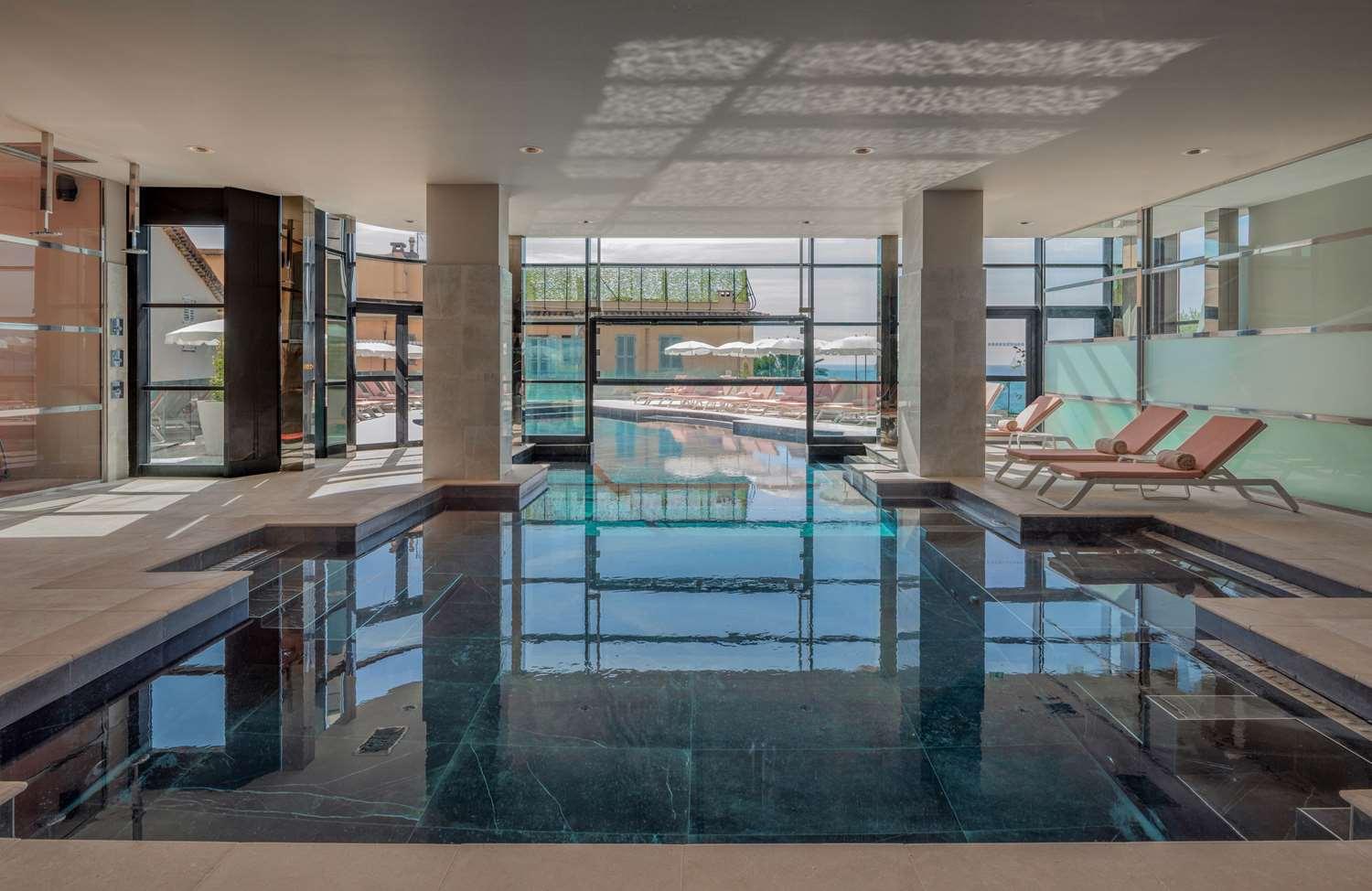 swimming pool spa