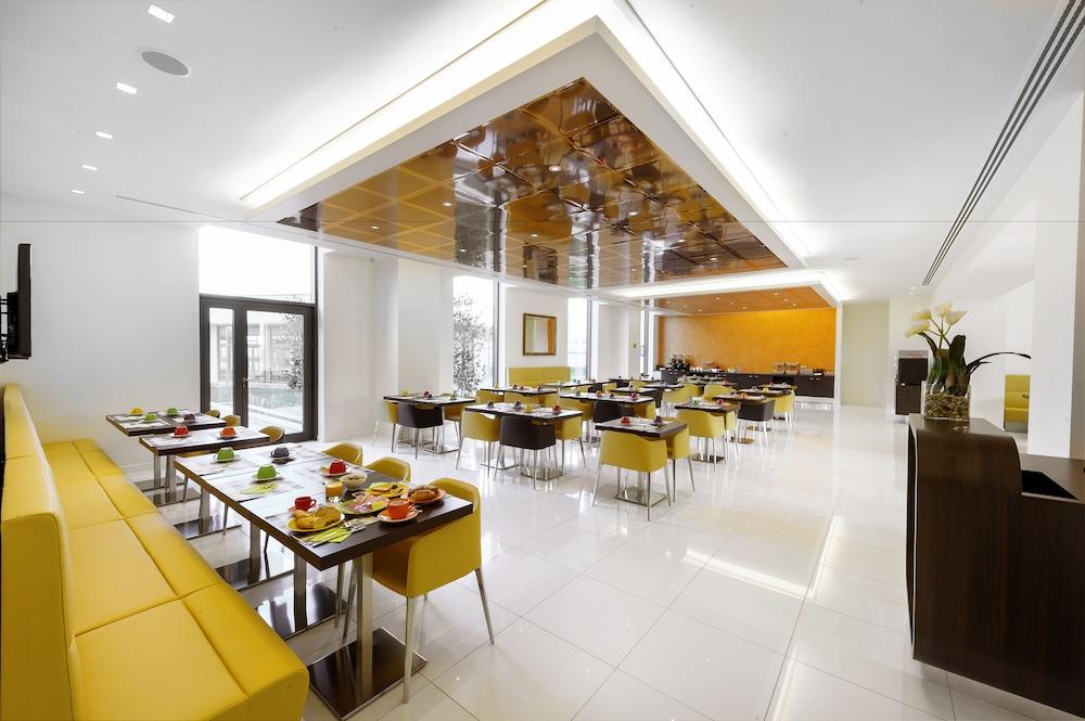 restaurant-cafeteria