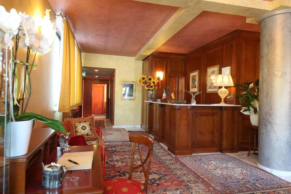 lobby
