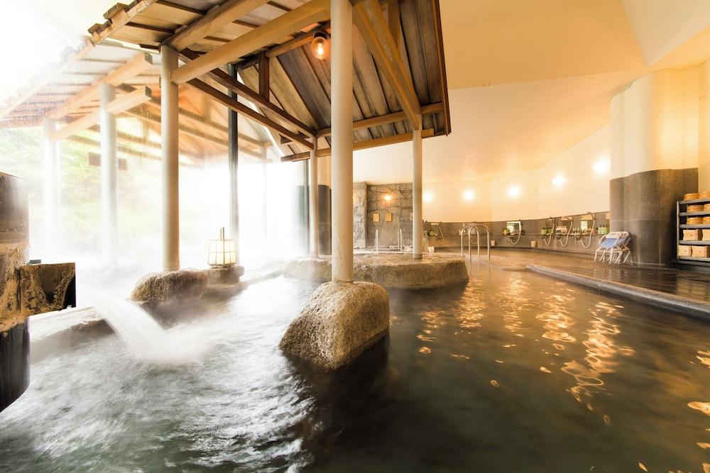 swimming pool spa