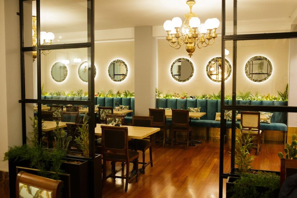 restaurant-cafeteria