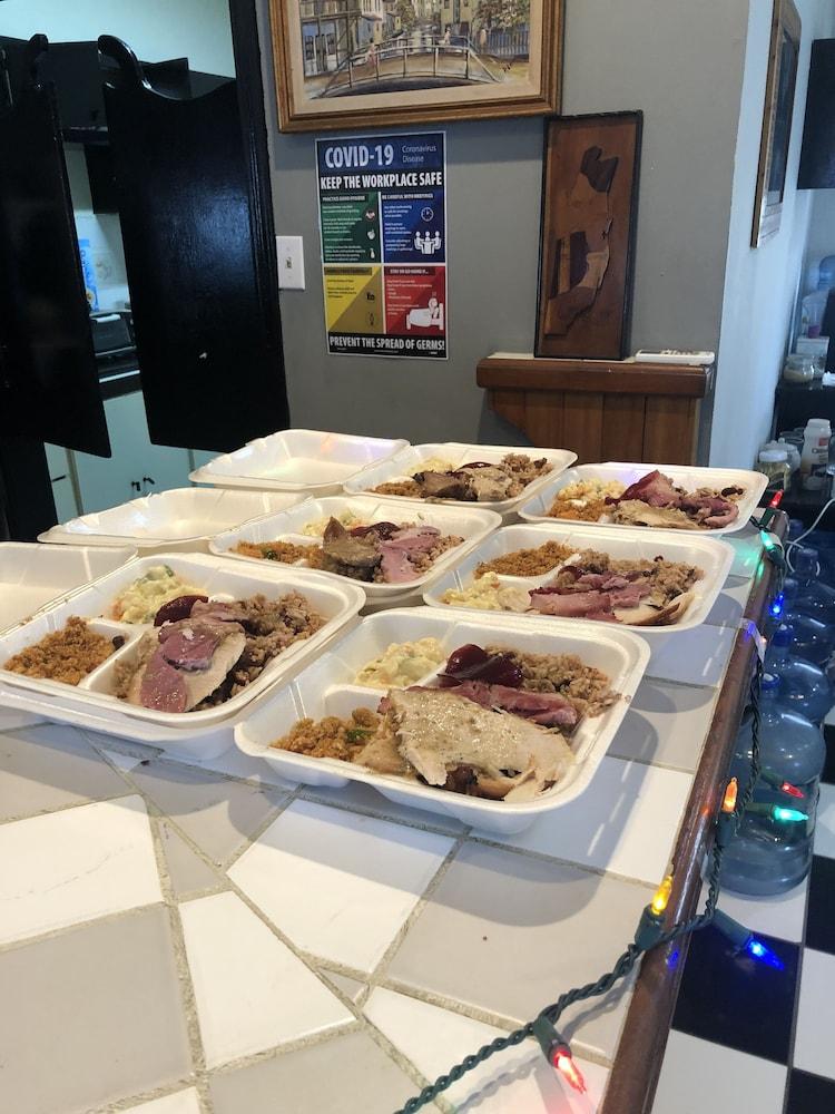 restaurant cafeteria