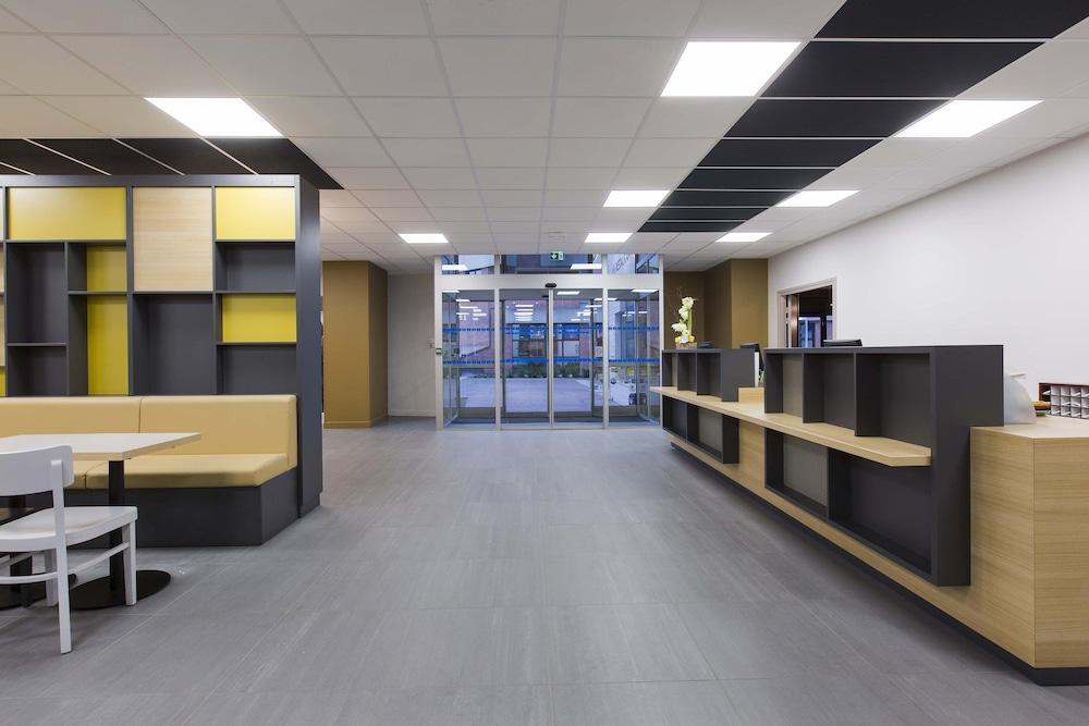 lobby