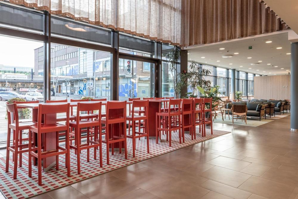 restaurant cafeteria
