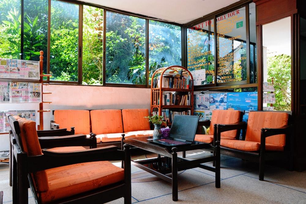 lounge
