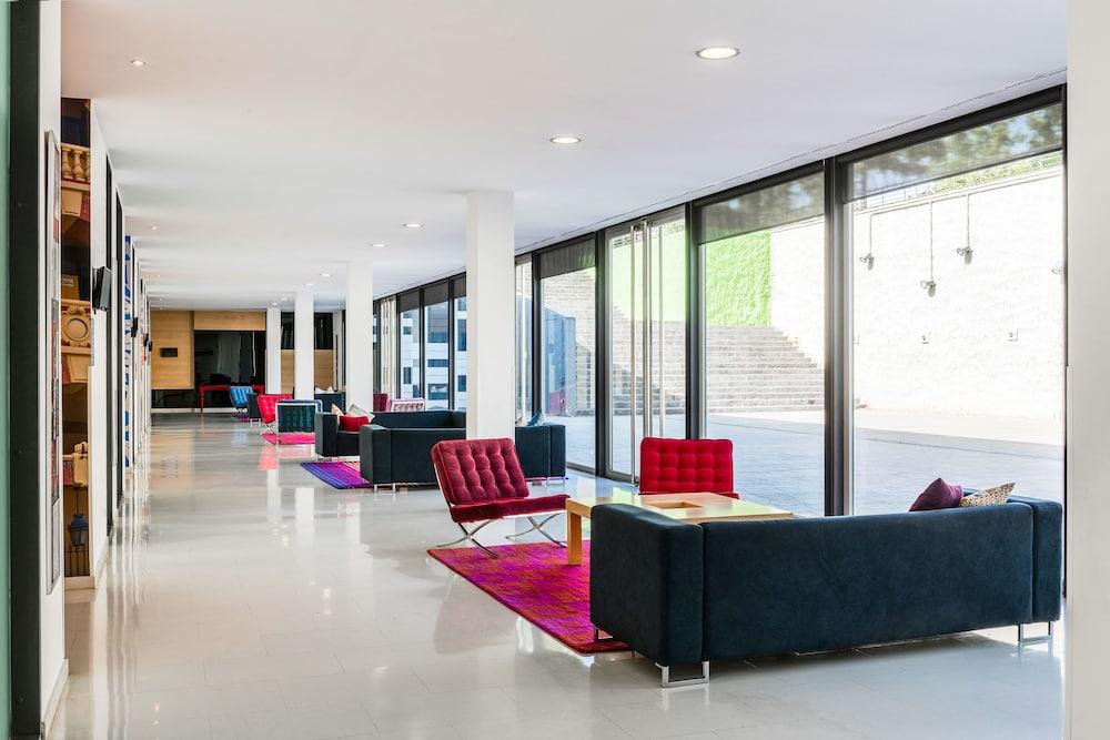 lobby
