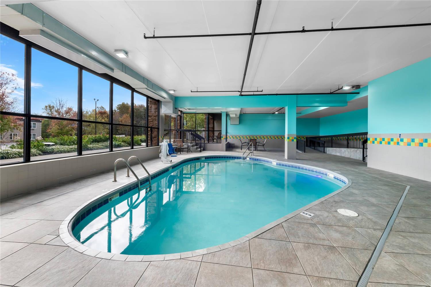 swimming pool spa