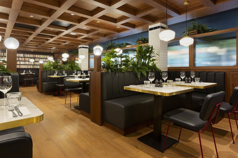 restaurant cafeteria