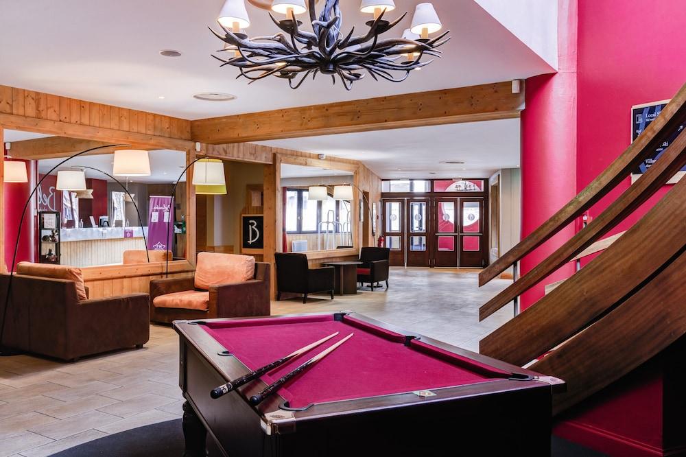 lobby