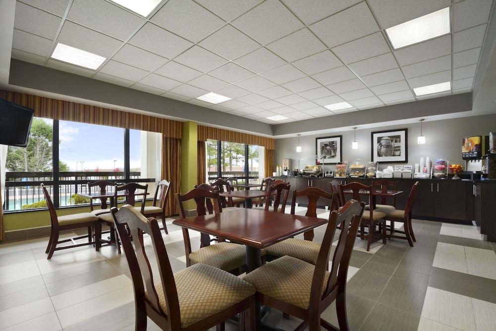 restaurant-cafeteria