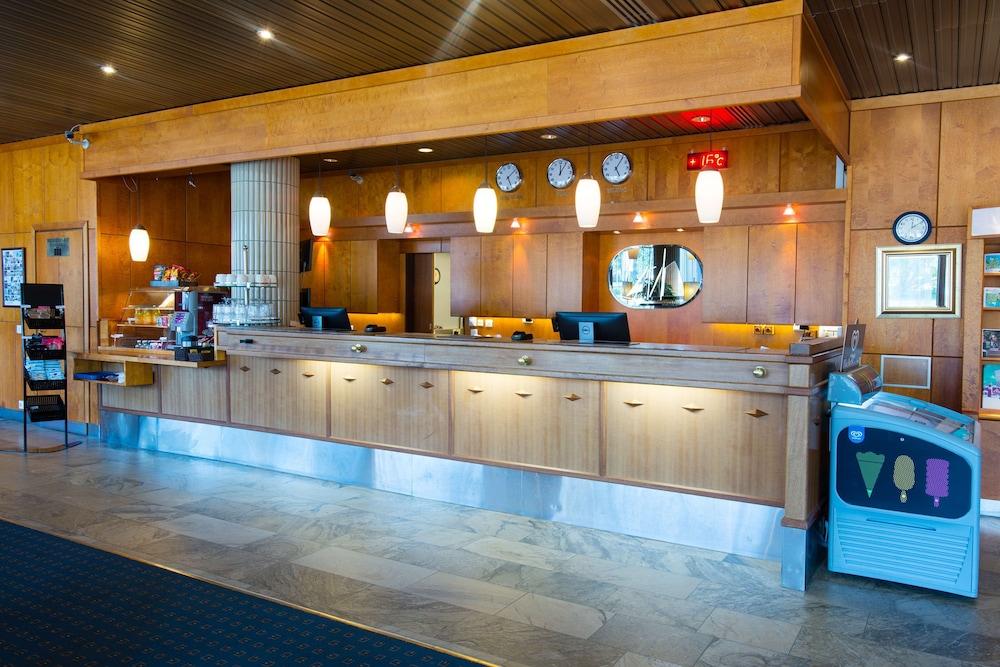 lobby
